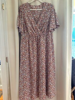 Floral V-Neck Midi Dress in Rust Floral